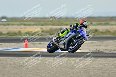 media/Apr-18-2025-TrackDaz (Fri) [[45f5874c44]]/C Group/Session 1 (Turn 7)/